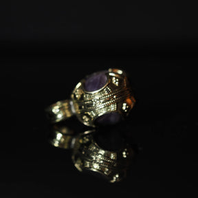 Matchande ametisthängen med mässing-tonerad ornamenterad ram, filigréarbete, vintage finish