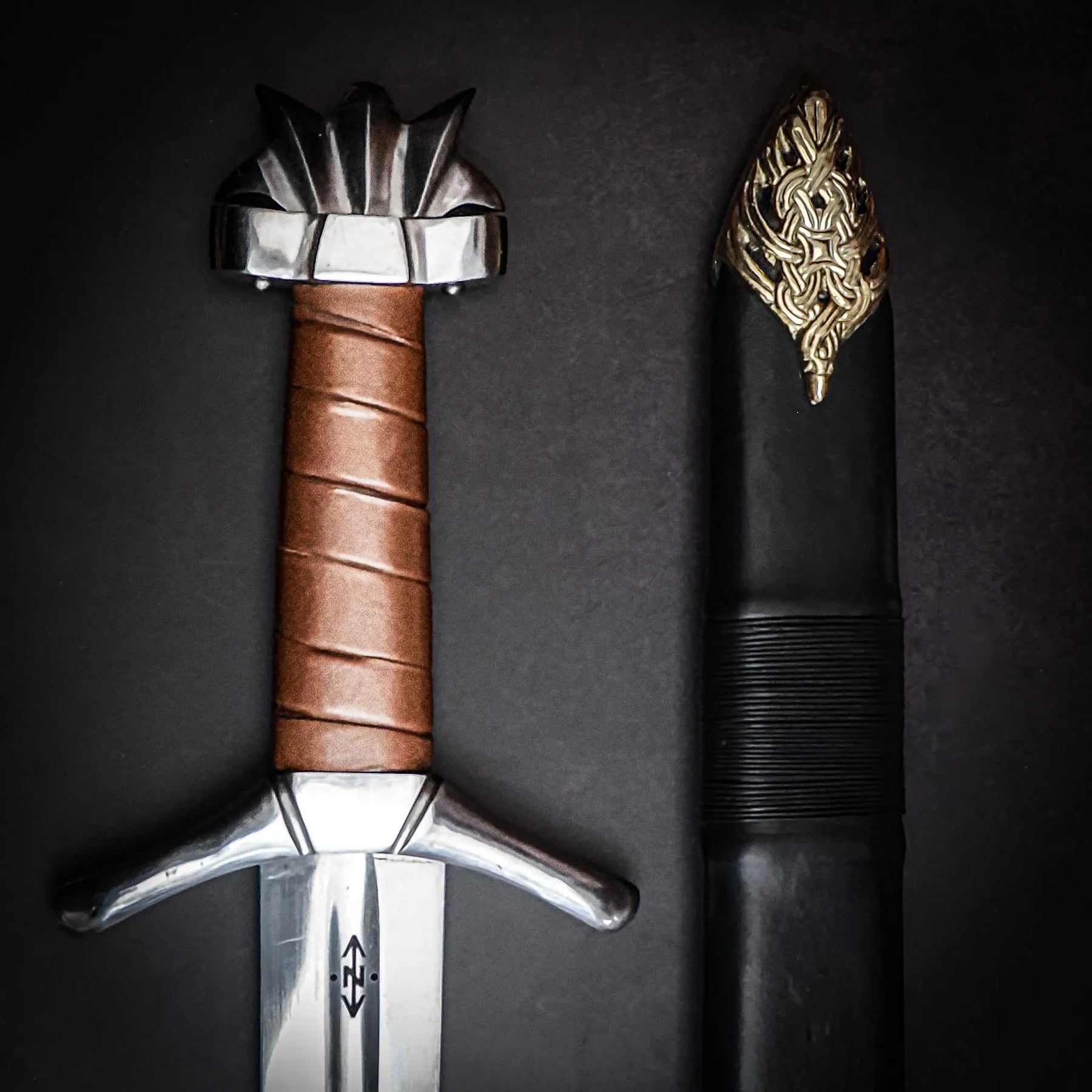 Vikingasvärd Kungarnas Dal, närbild på produktens detaljer och arbete.