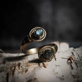 Spiral ring with Labradorite