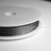 Smyckeswire, metallwire för smyckesbinding.
