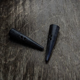 Spetsig hornknapp, naturligt horn dryckeskärl.