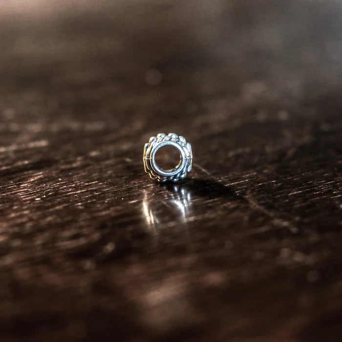 Set med 2 skäggpärlor.