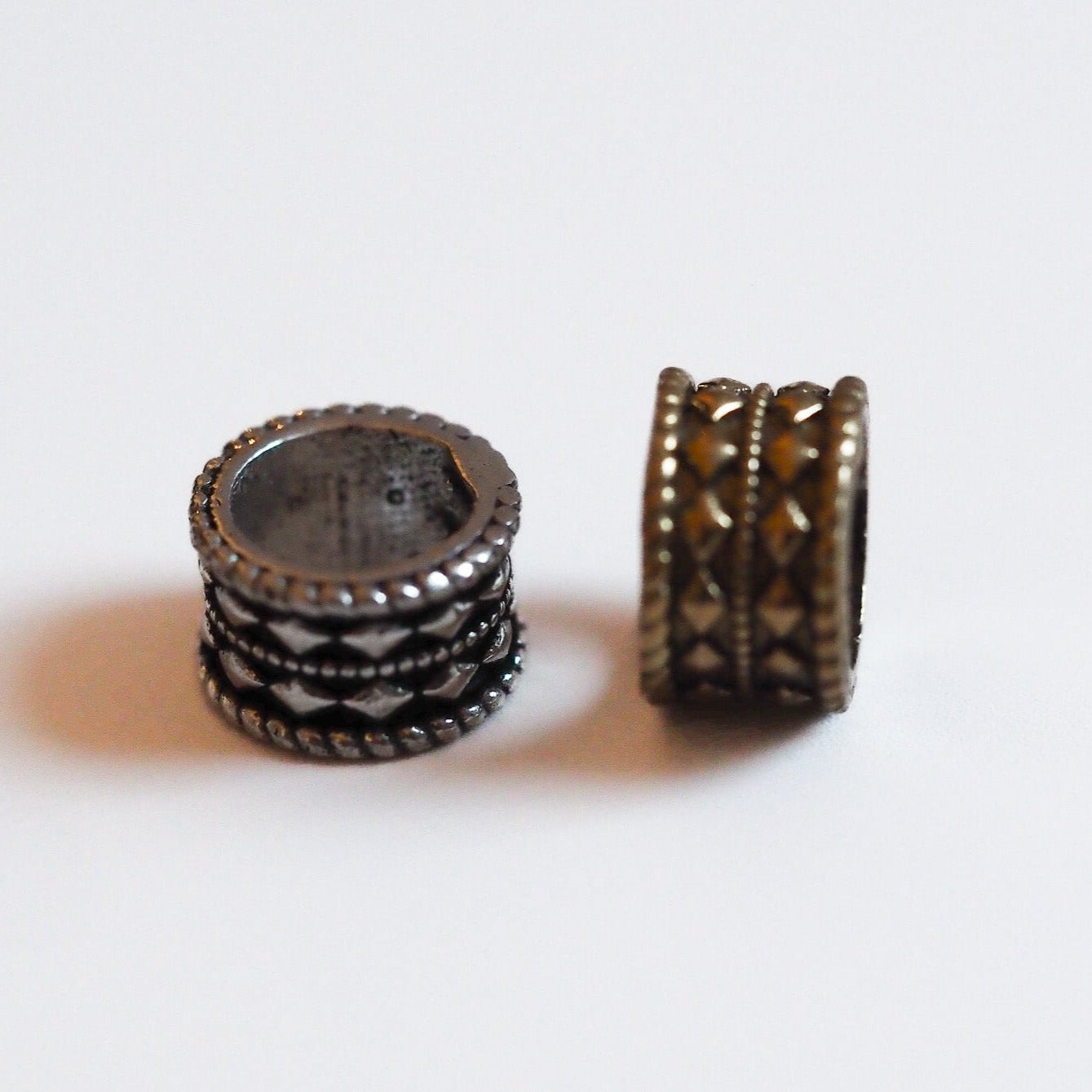 Skäggpärla-Harald, mässing.