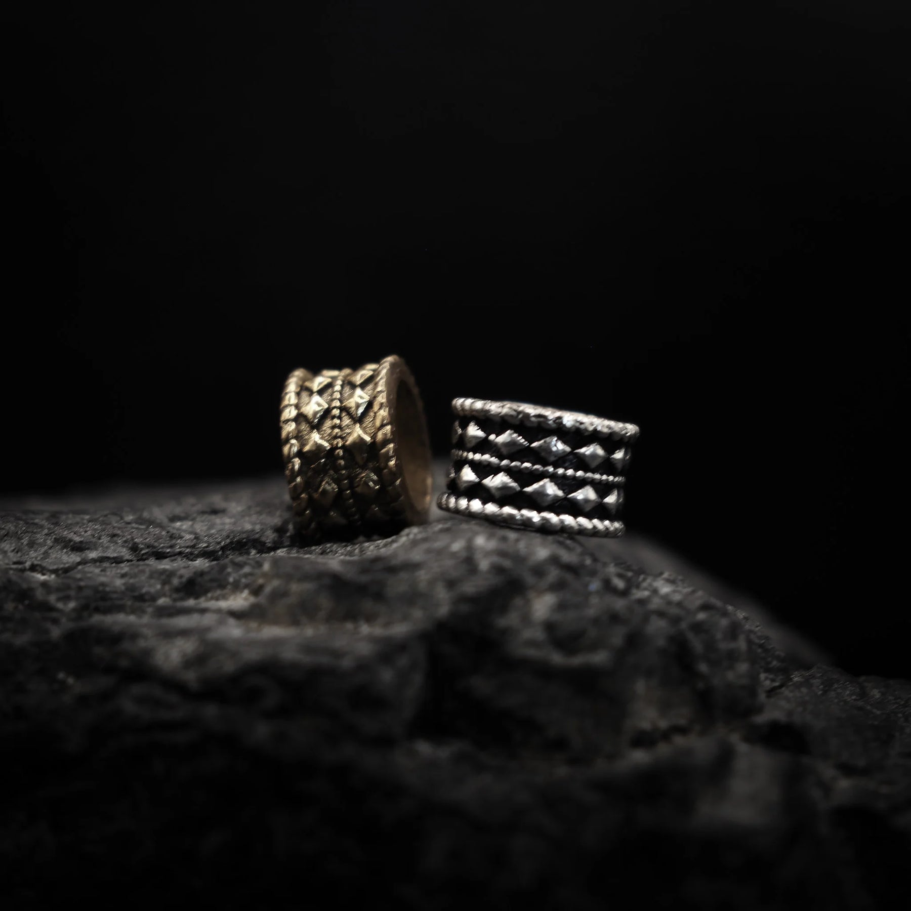 Skäggpärla-Harald, mässing.