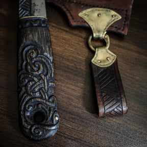 Kniv med drakhuvud
