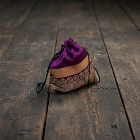 Vikingsk ring med klassisk ornamental design.