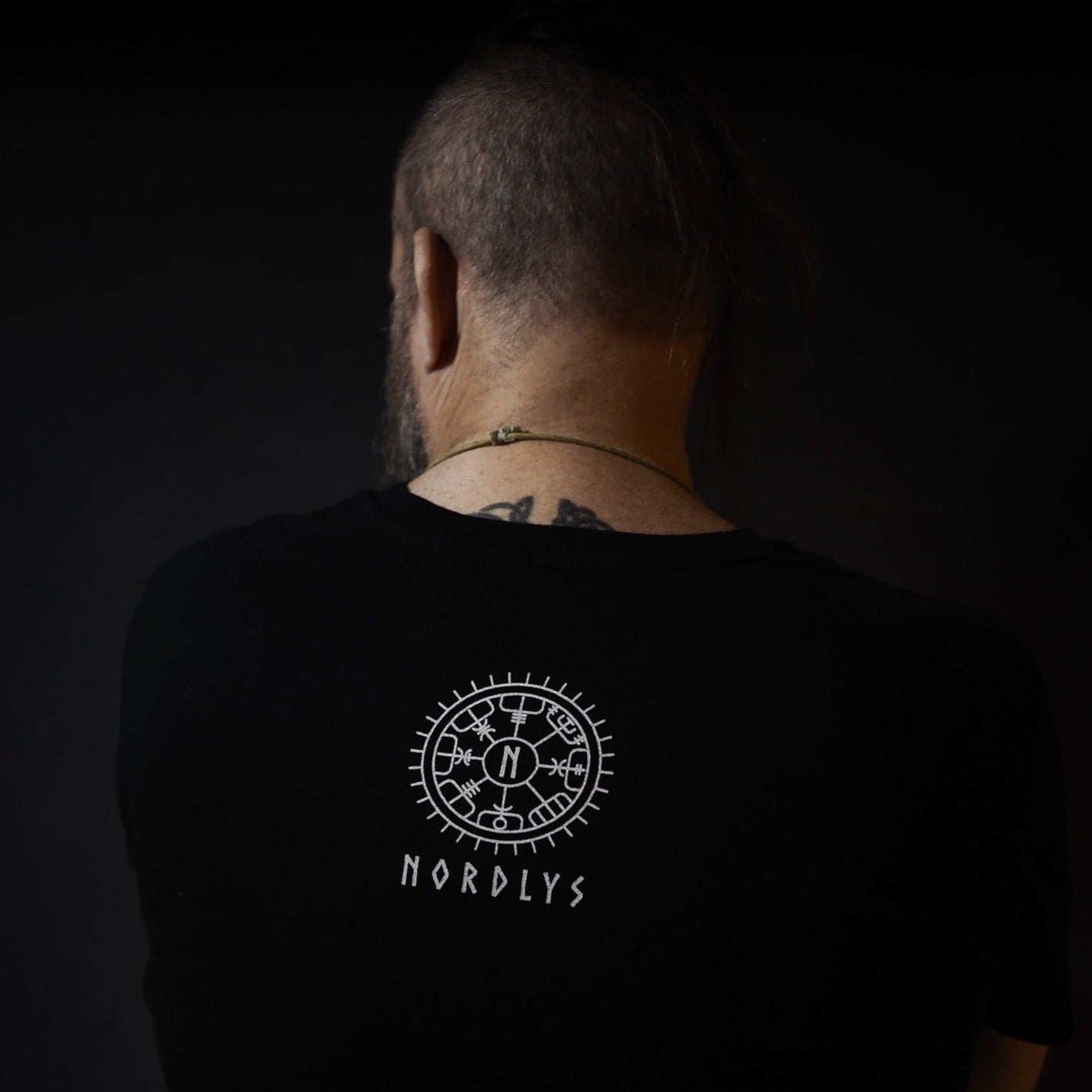 T-shirt, Hugin og Munin, t-shirt med vikingetidsdesign.