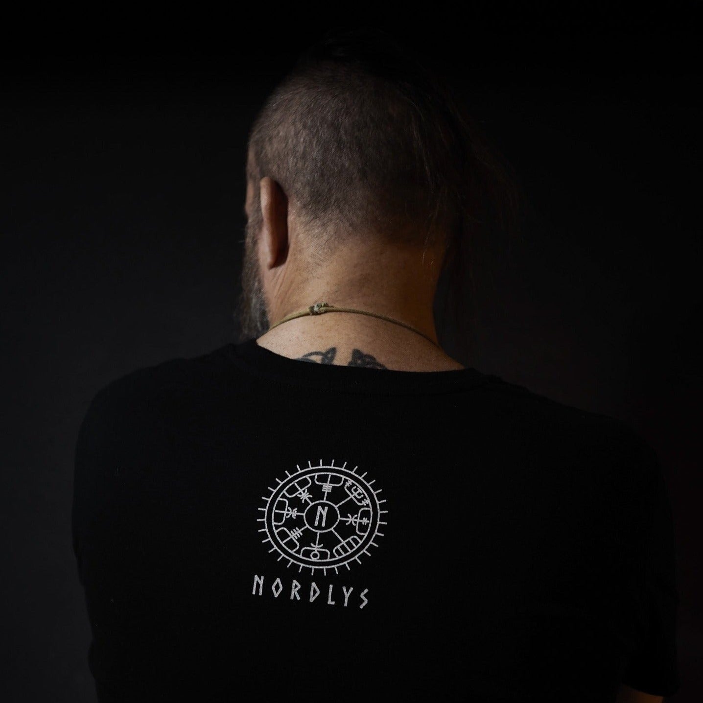 T-shirt, Odensmask, t-shirt med Odin-mask-design.