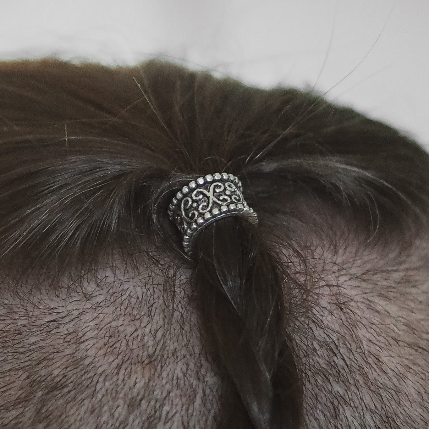 Skäggpärla-Tennan, skäggpärla i vikingastil.