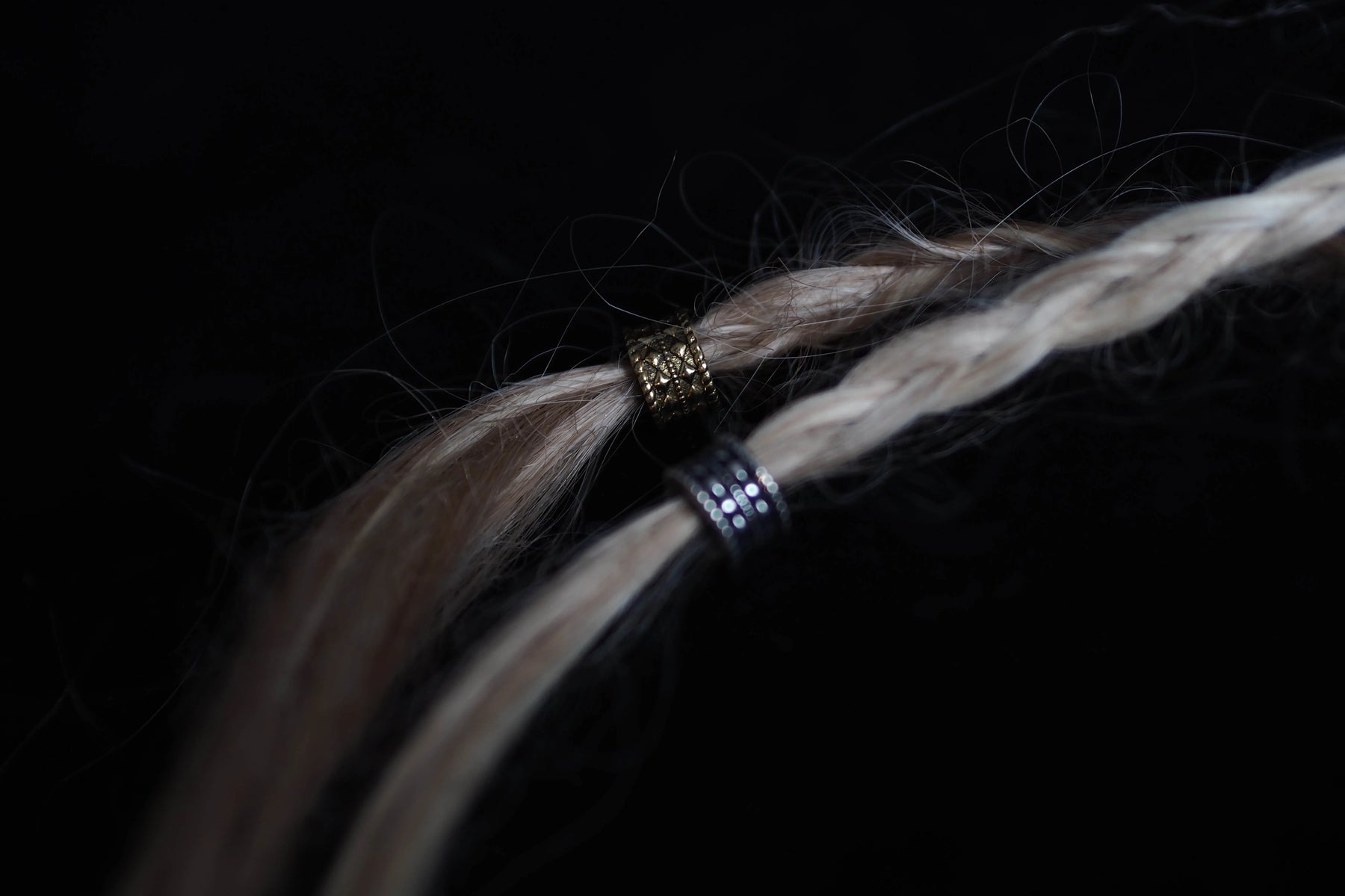 Skäggpärla-Eskil, skäggpärla i vikingastil.